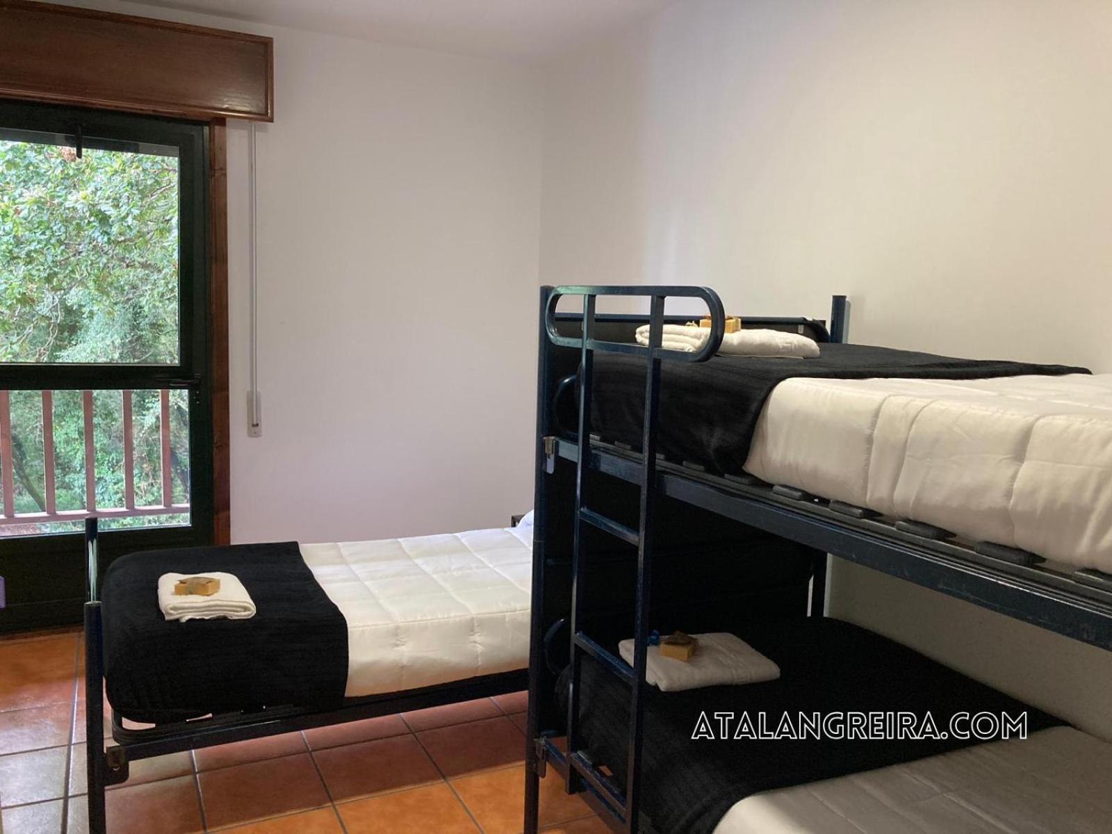 Albergue O Beque Моанья Екстер'єр фото