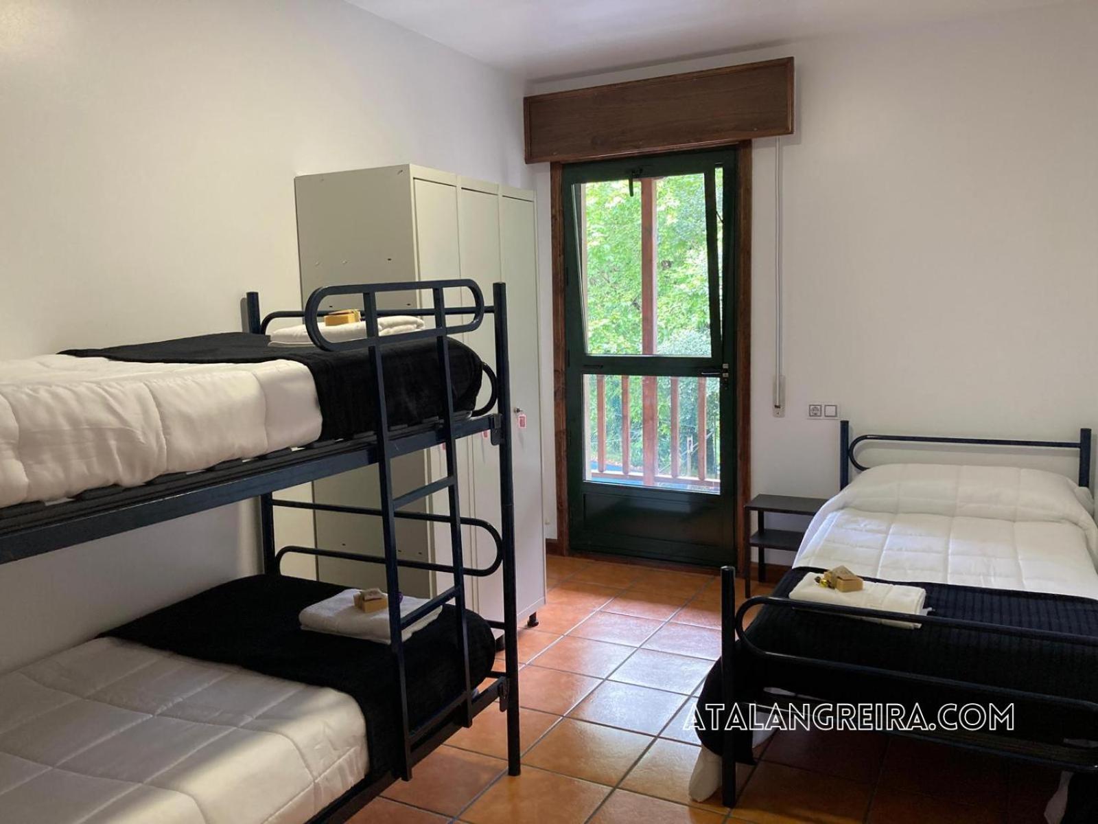 Albergue O Beque Моанья Екстер'єр фото